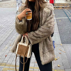 Women’s Elegant Long Sleeve Coat with Faux Fur Collar – Stylish Winter Outerwear